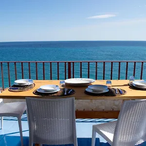  Apartment House Acquamarina